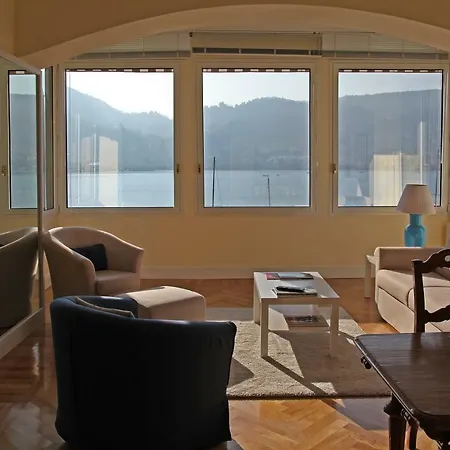 View 9 Semesterbostad